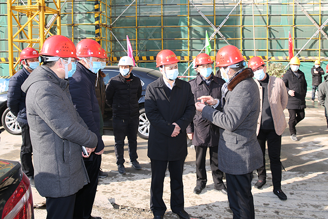 市委老干部局副局长徐安平,市委老干部局四级调研员施保华参加会议并